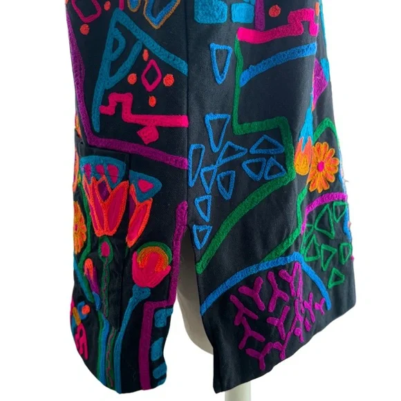 Vintage Boho Embroidered Coat Size Medium - Picture 6 of 9